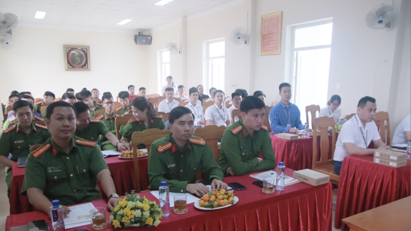 Hội thảo giới thiệu giải pháp truyền tin báo cháy nhanh và hệ thống quản lý cơ sở về dữ liệu về phòng cháy, chữa cháy SafeOne